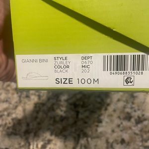 10 black dress flip flops